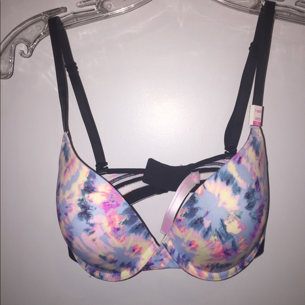 brand new PINK bra